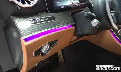 Mercedes-Benz E-Class 2018 3.0 Автомат в Москве № 161664, миниатюра 4