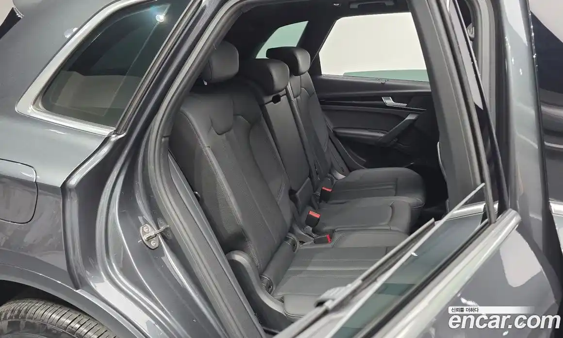 Audi Q5 2021 2.0 Автомат в Москве № 162531, фото 12