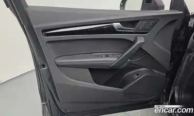 Audi Q5 2021 2.0 Автомат в Москве № 162531, миниатюра 10