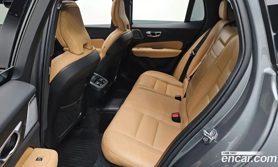 Volvo V60 2021 2.0 Автомат в Москве № 164452, фото 18