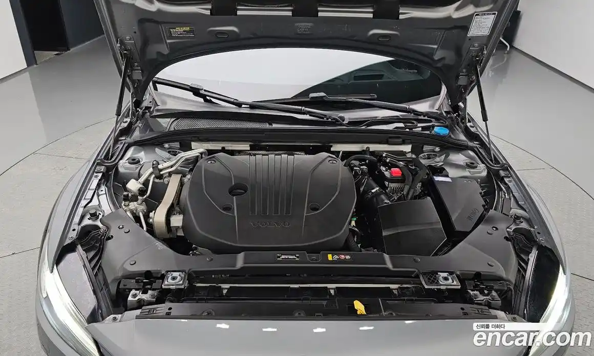 Volvo V60 2021 2.0 Автомат в Москве № 164452, фото 7