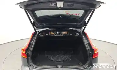 Volvo V60 2021 2.0 Автомат в Москве № 164452, миниатюра 9