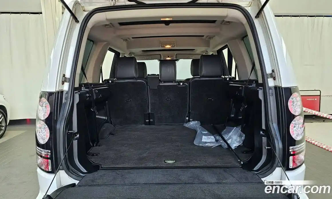 Land Rover Discovery 2016 3.0 Автомат в Москве № 166608, фото 10