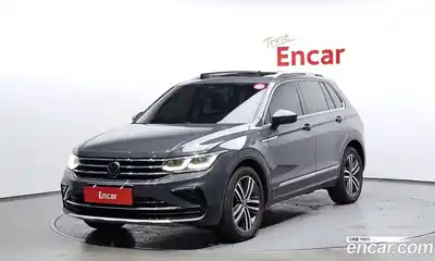 Volkswagen Tiguan 2023 2.0 Автомат в Москве № 168634, миниатюра 7
