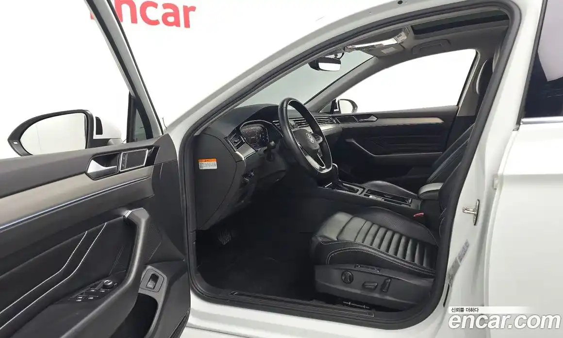 Volkswagen Passat 2022 2.0 Автомат в Москве № 168759, фото 3