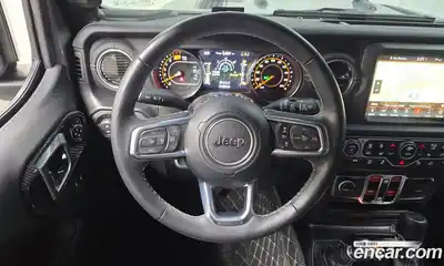 Jeep Wrangler 2023 2.0 Автомат в Москве № 169393, миниатюра 3