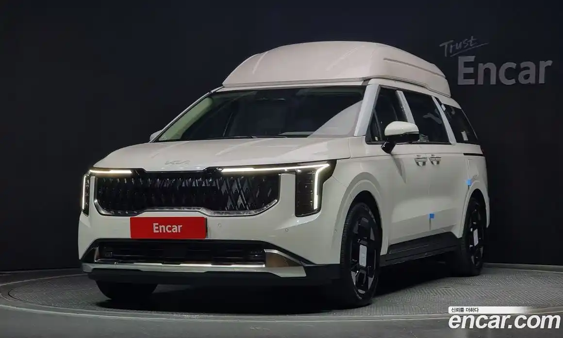 Kia Canival 2024 1.6 Автомат в Москве № 16941, фото 1