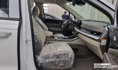 Kia Canival 2024 1.6 Автомат в Москве № 16941, миниатюра 3