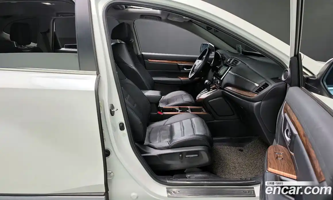 Honda CR-V 2017 1.5 Автомат в Москве № 170562, фото 7