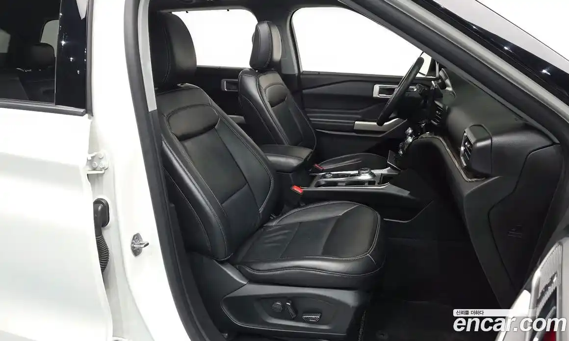 Ford Explorer 2021 2.3 Автомат в Москве № 170804, фото 7