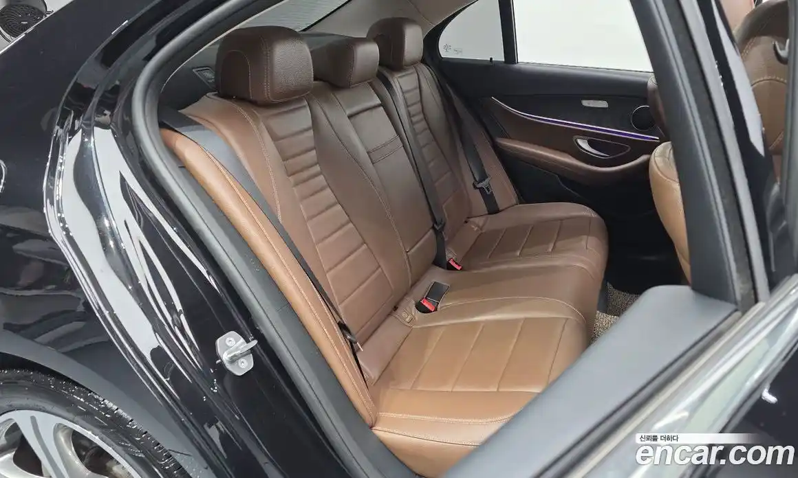 Mercedes-Benz E-Class 2017 2.0 Автомат в Москве № 178917, фото 11