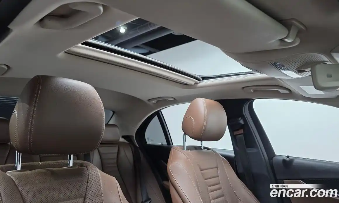 Mercedes-Benz E-Class 2017 2.0 Автомат в Москве № 178917, фото 12