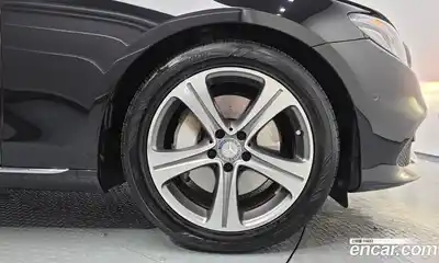 Mercedes-Benz E-Class 2017 2.0 Автомат в Москве № 178917, миниатюра 6