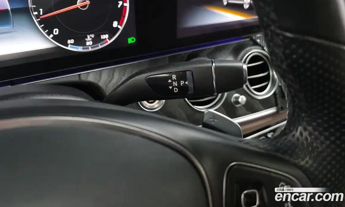 Mercedes-Benz E-Class 2017 2.0 Автомат в Москве № 178917, фото 10