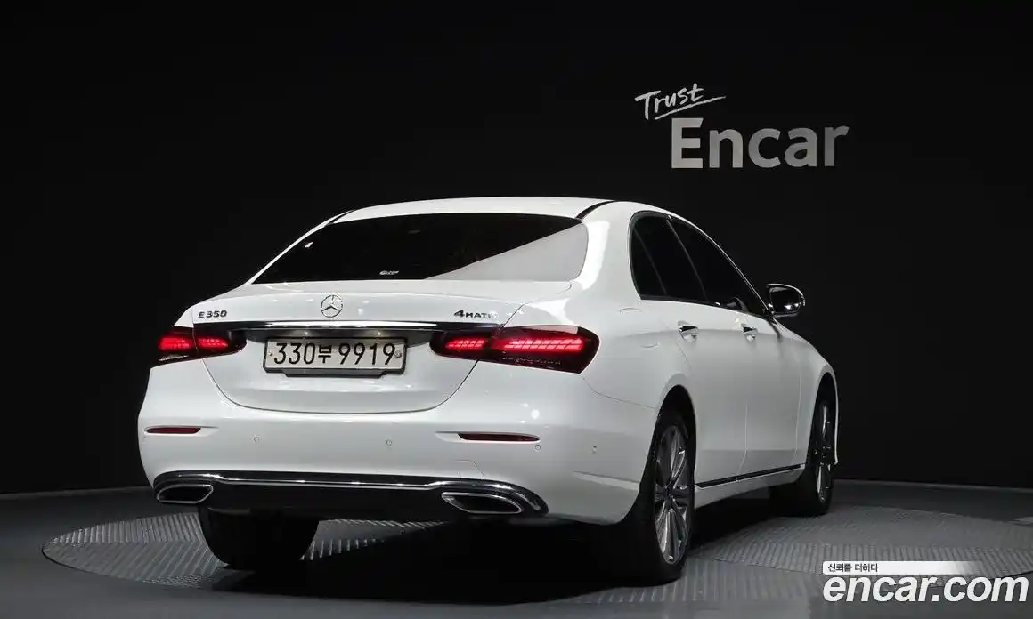 Mercedes-Benz E-Class 2023 2.0 Автомат в Москве № 180313, фото 16