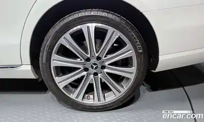 Mercedes-Benz E-Class 2023 2.0 Автомат в Москве № 180313, миниатюра 6