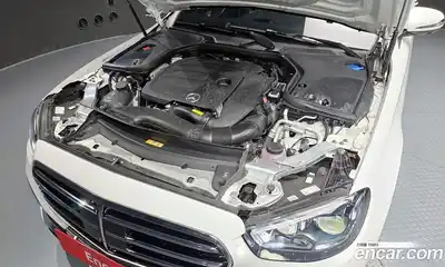 Mercedes-Benz E-Class 2023 2.0 Автомат в Москве № 180313, миниатюра 7