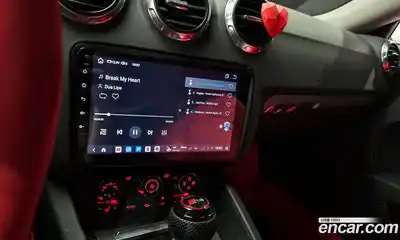 Audi TT 2008 2.0 Автомат в Москве № 183402, миниатюра 11