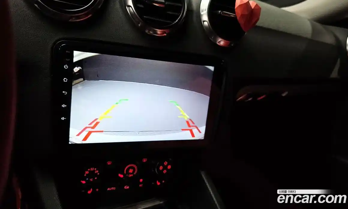 Audi TT 2008 2.0 Автомат в Москве № 183402, фото 19