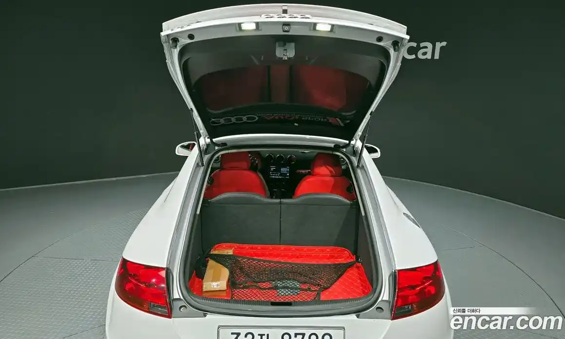 Audi TT 2008 2.0 Автомат в Москве № 183402, фото 20