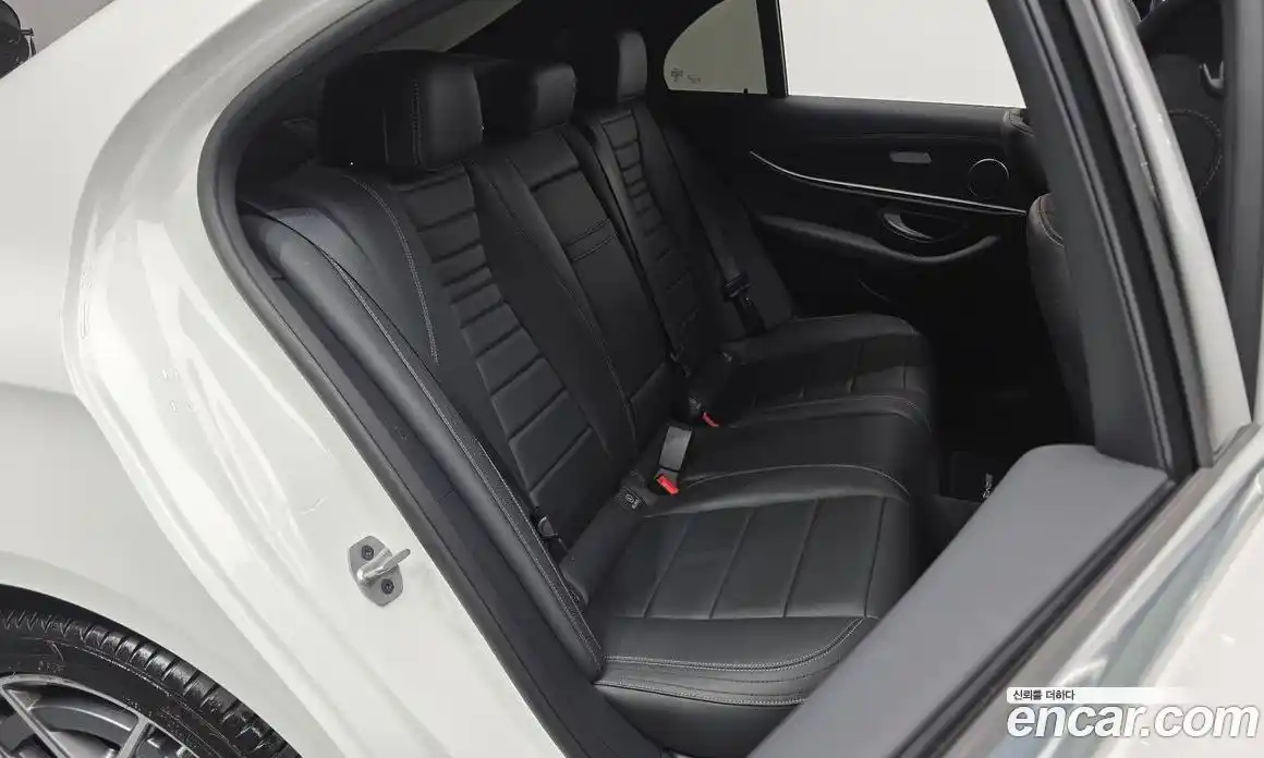 Mercedes-Benz E-Class 2021 1.9 Автомат в Москве № 192234, фото 5