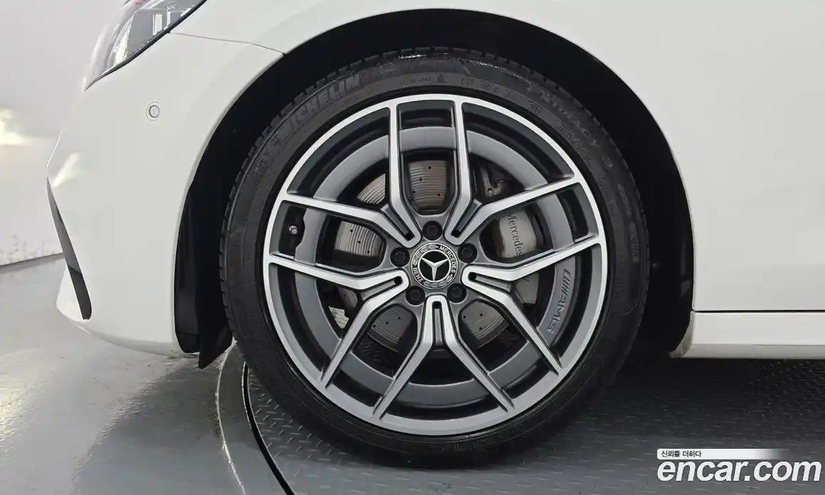 Mercedes-Benz E-Class 2021 1.9 Автомат в Москве № 192234, фото 9