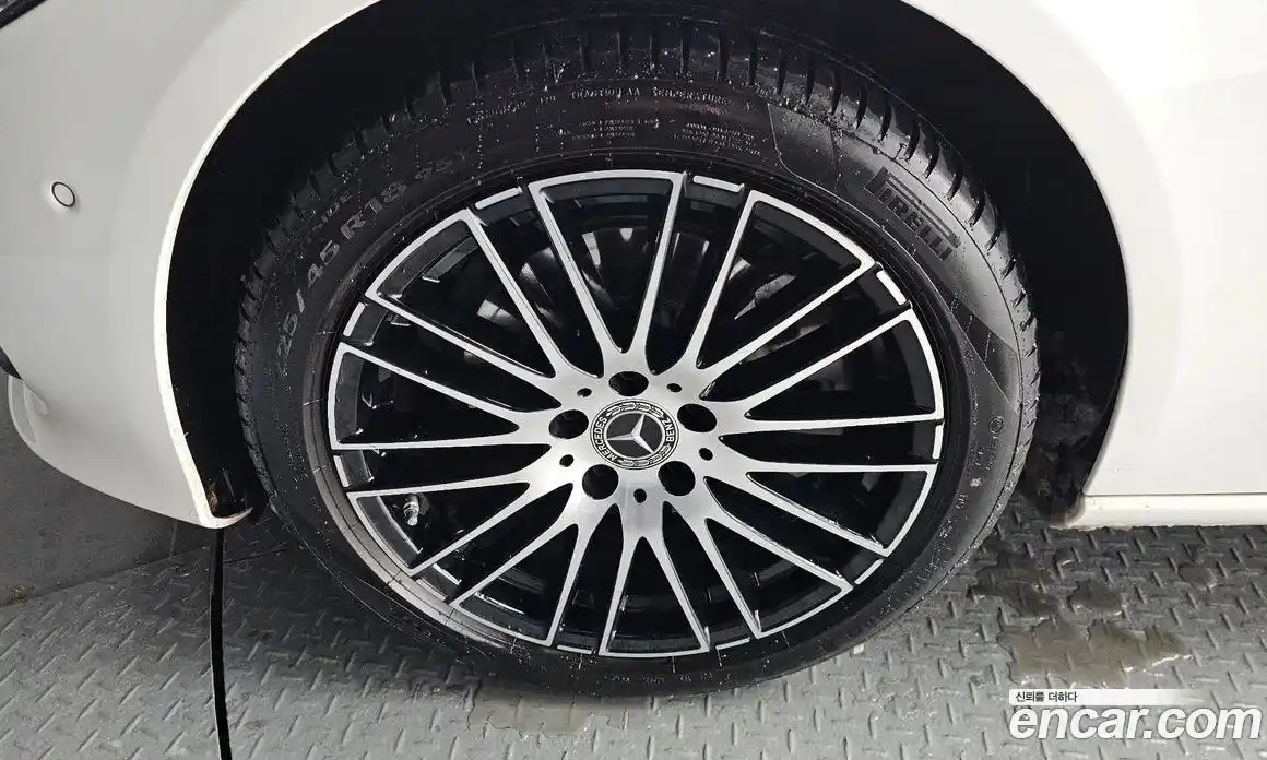 Mercedes-Benz C-Class 2024 2.0 Автомат в Москве № 193793, фото 16