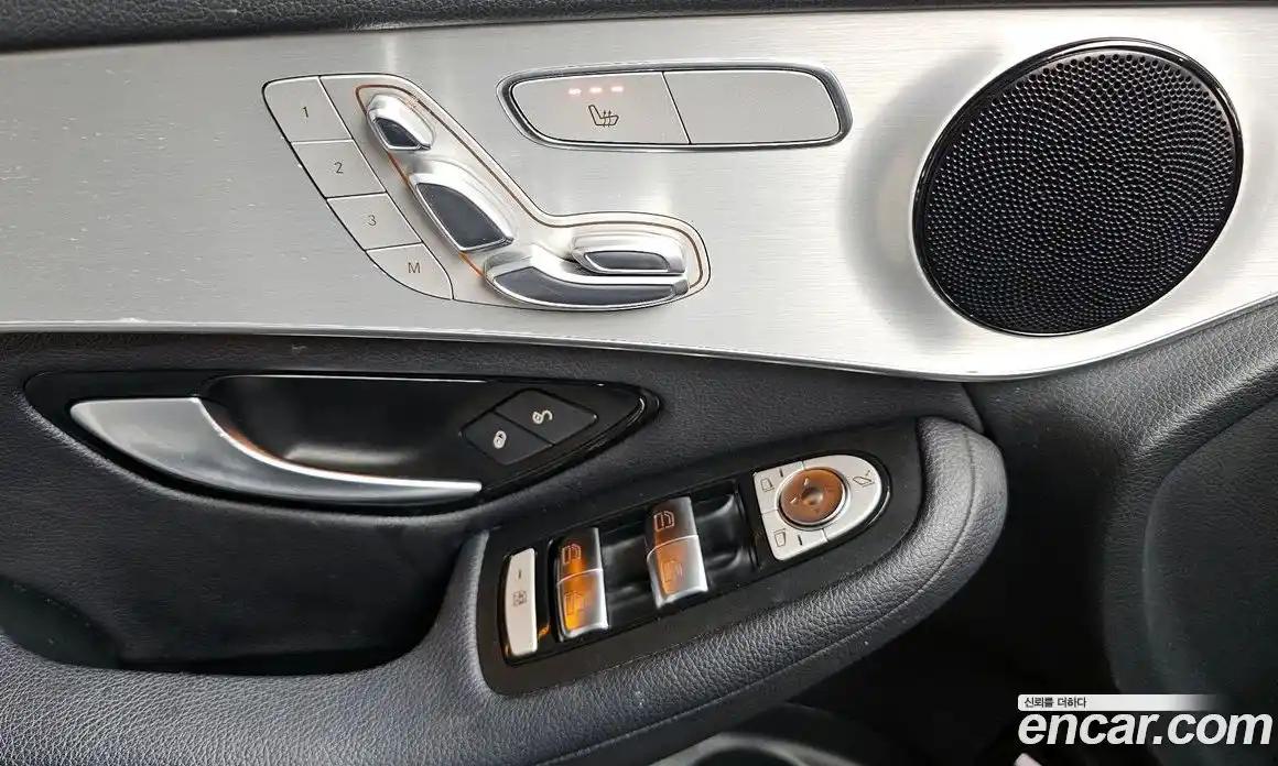 Mercedes-Benz GLC-Class 2016 2.1 Автомат в Москве № 194249, фото 18