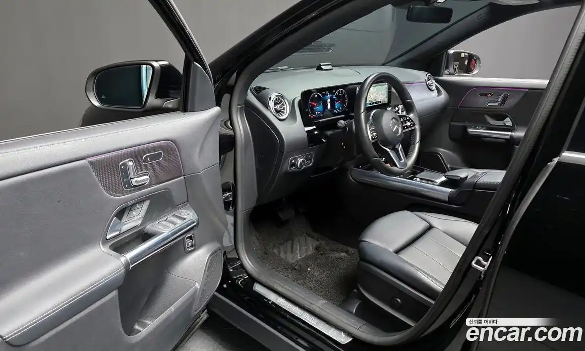 Mercedes-Benz GLA-Class 2021 2.0 Автомат в Москве № 195007, фото 12