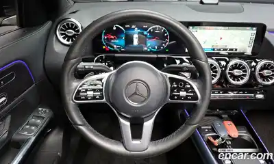 Mercedes-Benz GLA-Class 2021 2.0 Автомат в Москве № 195007, миниатюра 2