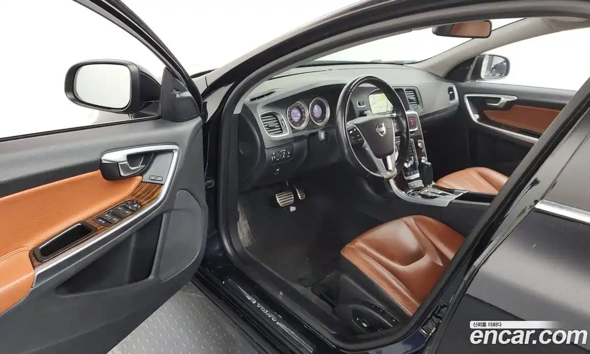 Volvo S60 2012 2.5 Автомат в Москве № 195620, фото 18