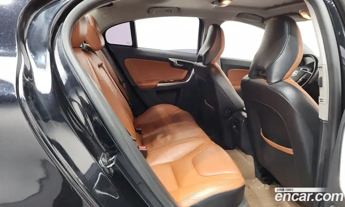 Volvo S60 2012 2.5 Автомат в Москве № 195620, фото 10