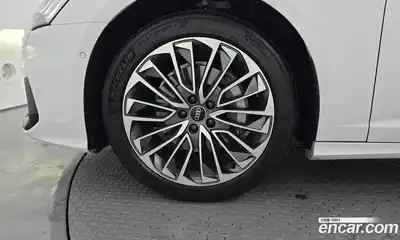 Audi A6 2025 2.0 Автомат в Москве № 195942, миниатюра 9