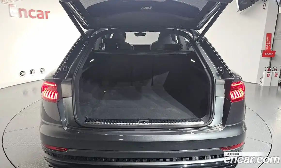 Audi Q8 2023 3.0 Автомат в Москве № 196187, фото 18