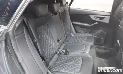 Audi Q8 2023 3.0 Автомат в Москве № 196187, миниатюра 7