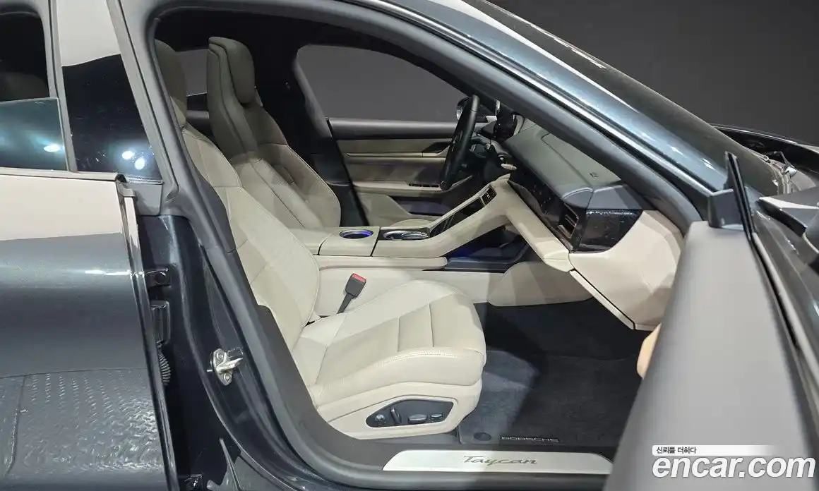 Porsche Taycan 2022 0.1 Автомат в Москве № 197196, фото 12