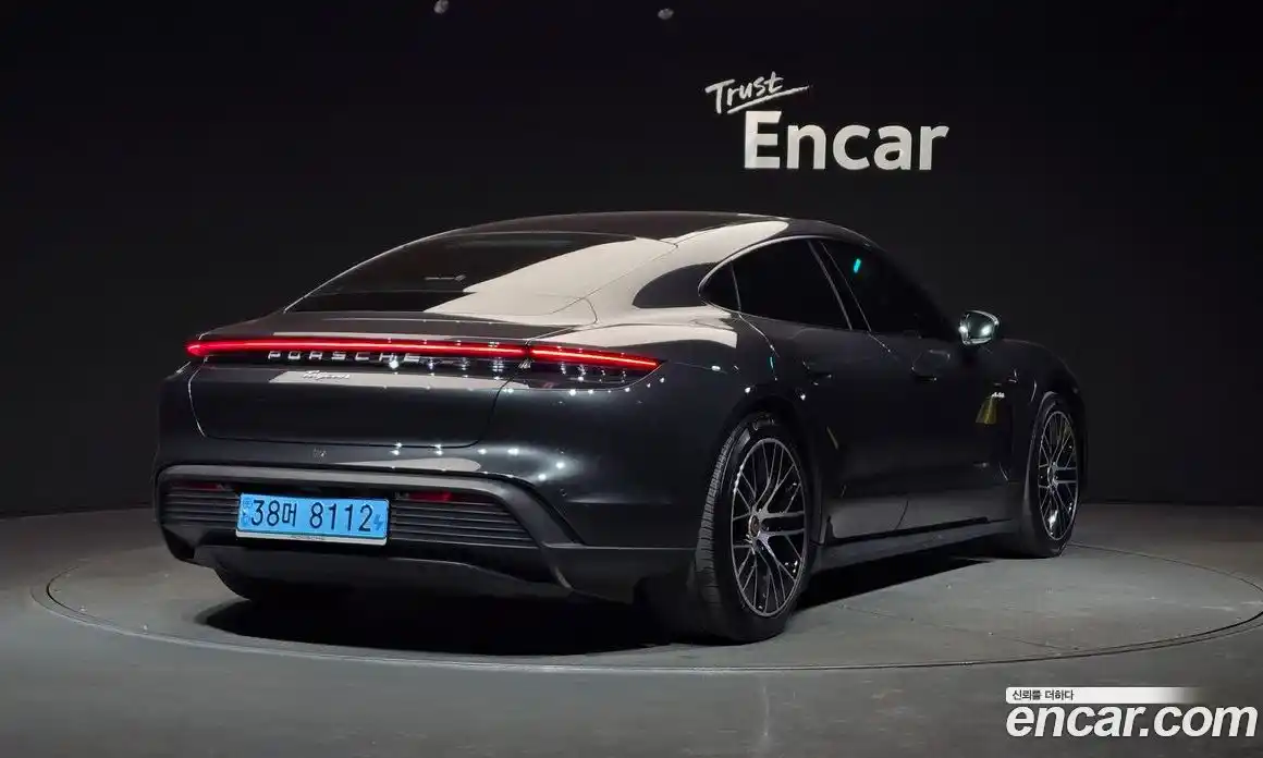 Porsche Taycan 2022 0.1 Автомат в Москве № 197196, фото 13