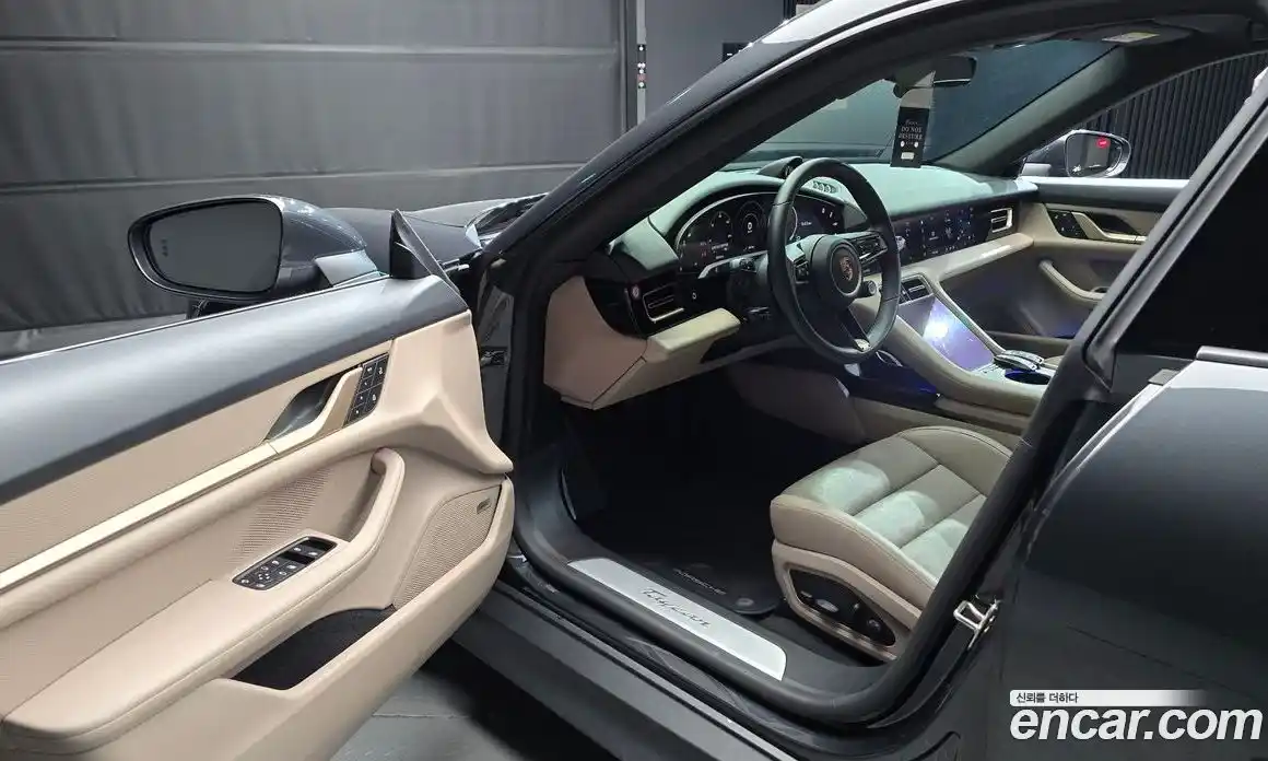 Porsche Taycan 2022 0.1 Автомат в Москве № 197196, фото 17