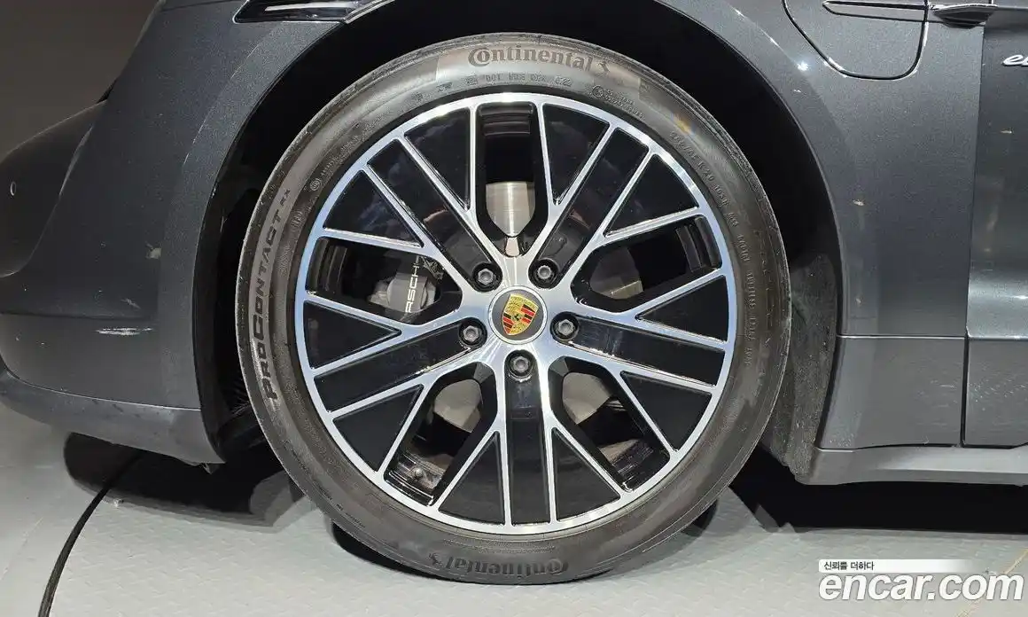 Porsche Taycan 2022 0.1 Автомат в Москве № 197196, фото 5