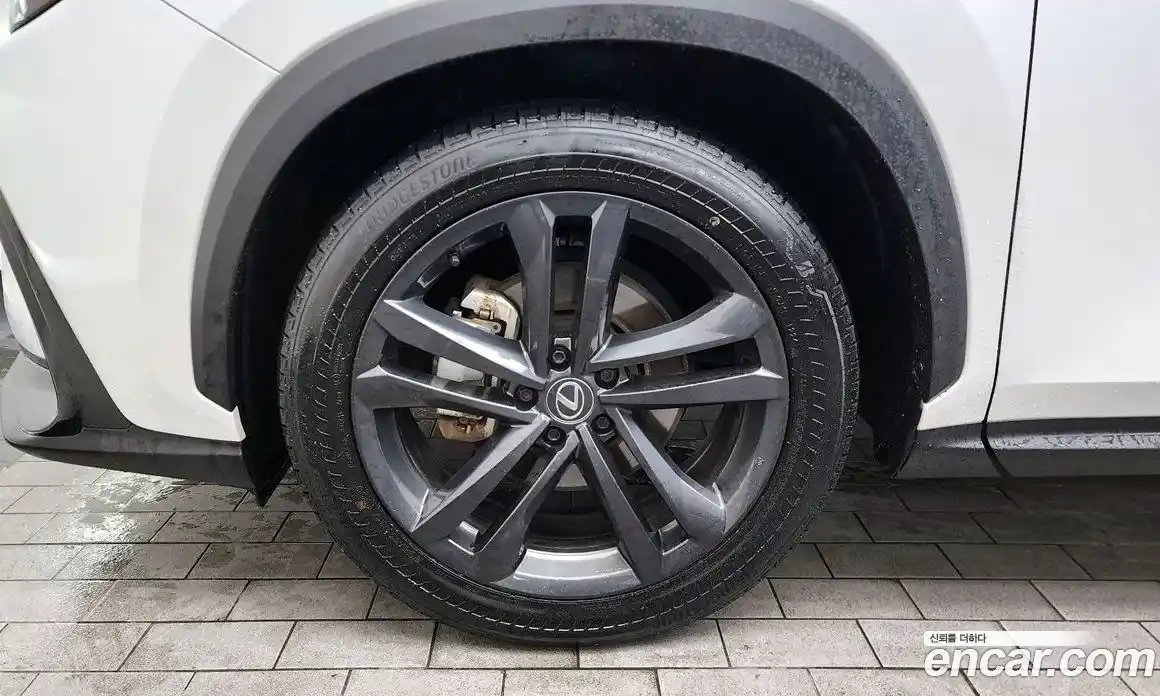 Lexus NX 2025 2.5 Автомат в Москве № 198806, фото 3