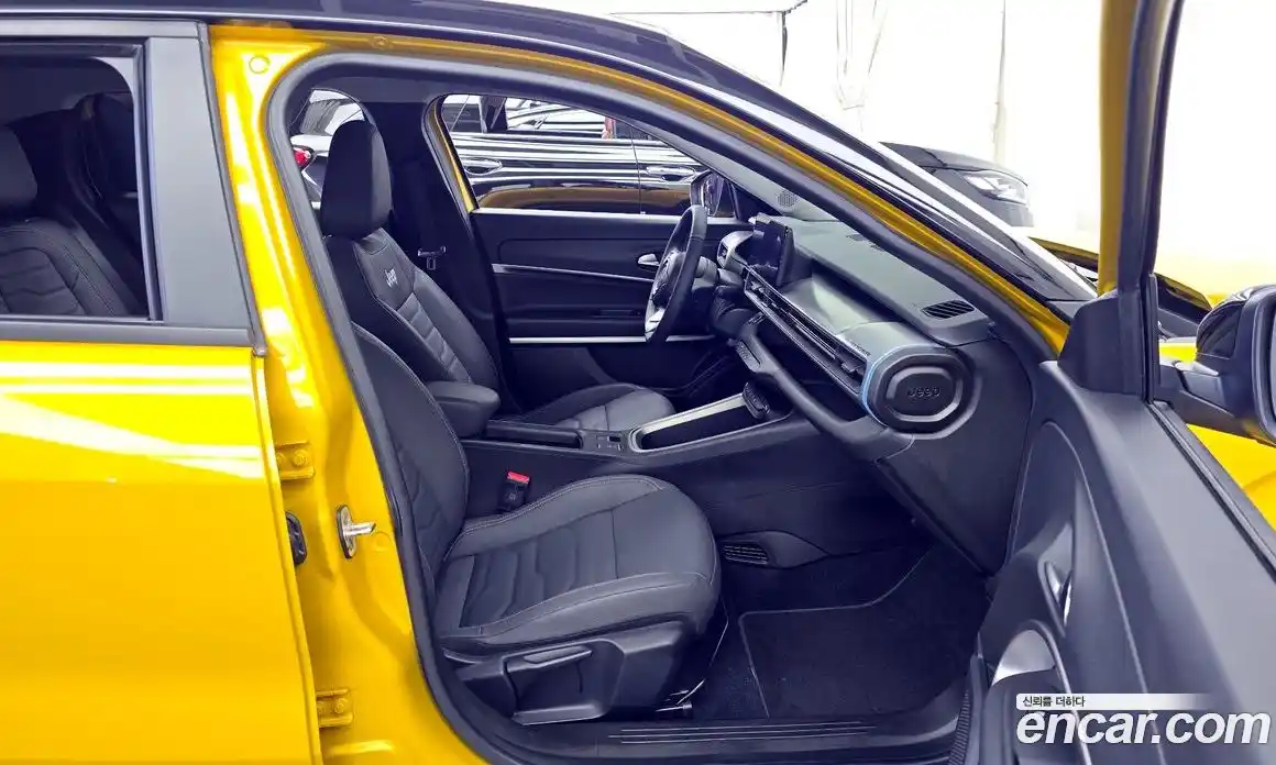 Jeep Avenger 2024 0.1 Автомат в Москве № 199414, фото 17