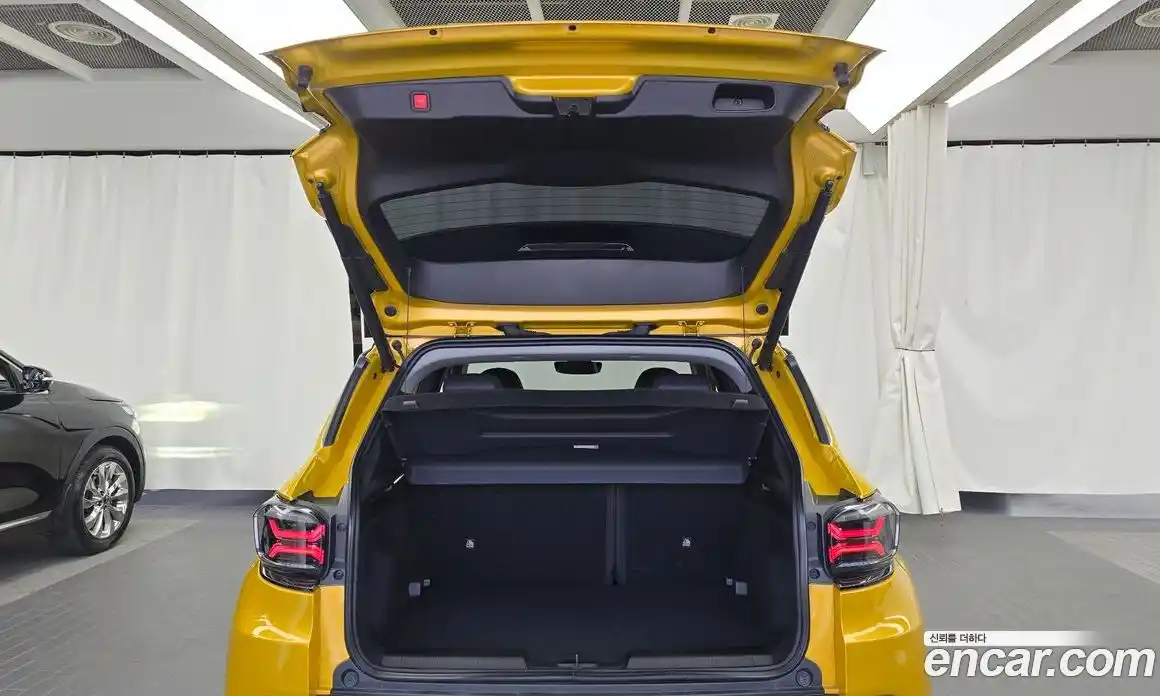 Jeep Avenger 2024 0.1 Автомат в Москве № 199414, фото 3