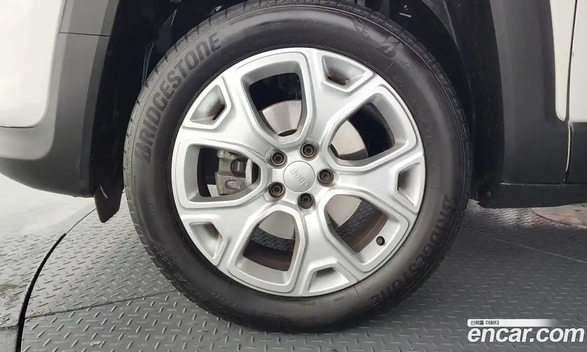 Jeep Renegade 2021 2.4 Автомат в Москве № 199439, фото 4