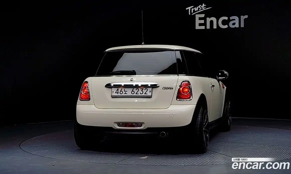 Mini Cooper 2011 1.6 Автомат в Москве № 200038, фото 14