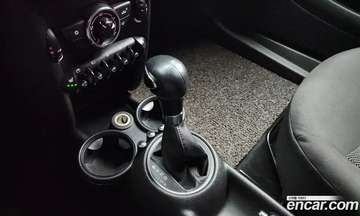 Mini Cooper 2011 1.6 Автомат в Москве № 200038, фото 8