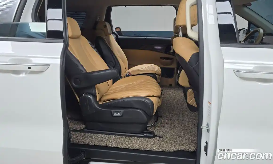 Kia Canival 2021 2.2 Автомат в Москве № 20085, фото 16