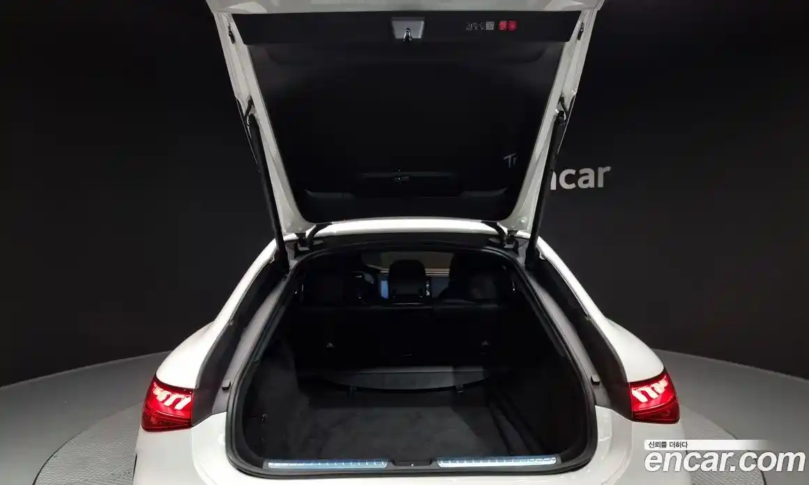 Mercedes-Benz EQS 2023 0.3 Автомат в Москве № 202507, фото 18