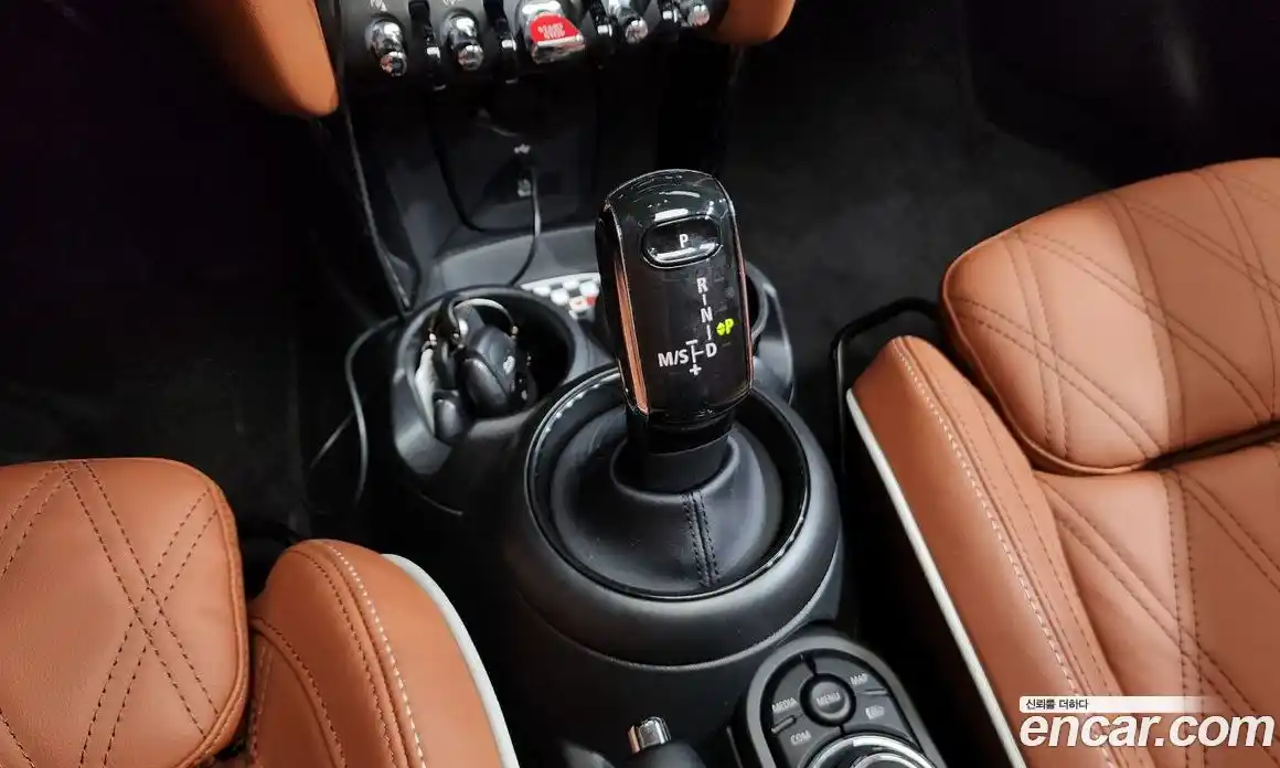 Mini Cooper 2023 2.0 Автомат в Москве № 205080, фото 18