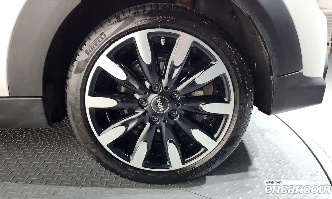 Mini Cooper 2023 2.0 Автомат в Москве № 205080, фото 5