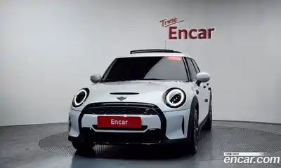 Mini Cooper 2023 2.0 Автомат в Москве № 205080, миниатюра 10